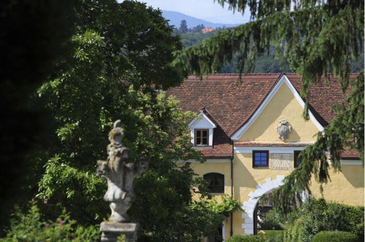 Schlosshotel Obermayerhofen Sebersdorf Eksteriør billede