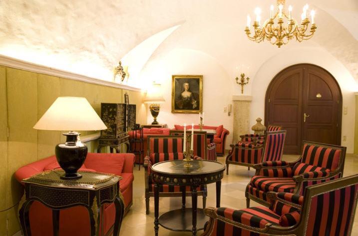 Schlosshotel Obermayerhofen Sebersdorf Eksteriør billede