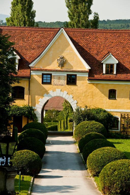 Schlosshotel Obermayerhofen Sebersdorf Eksteriør billede